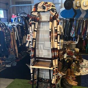 MISSLOOK Beige and Black Aztec Maxi Lightweight Jacket